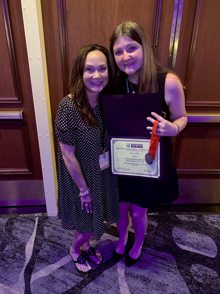 shellywagg's tweet photo. @khs_tafe @Nicole_Mueller4 @KHSIndianNation @KellerISD_CTE So Incredibly proud of Nicole and all the hard work she put into this competition! Great job Nicole!💙💛 https://t.co/cZpgQLDuwM