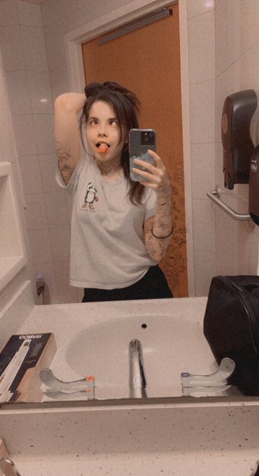 🤪❤️crazy https://t.co/NlZ8T4F5qe