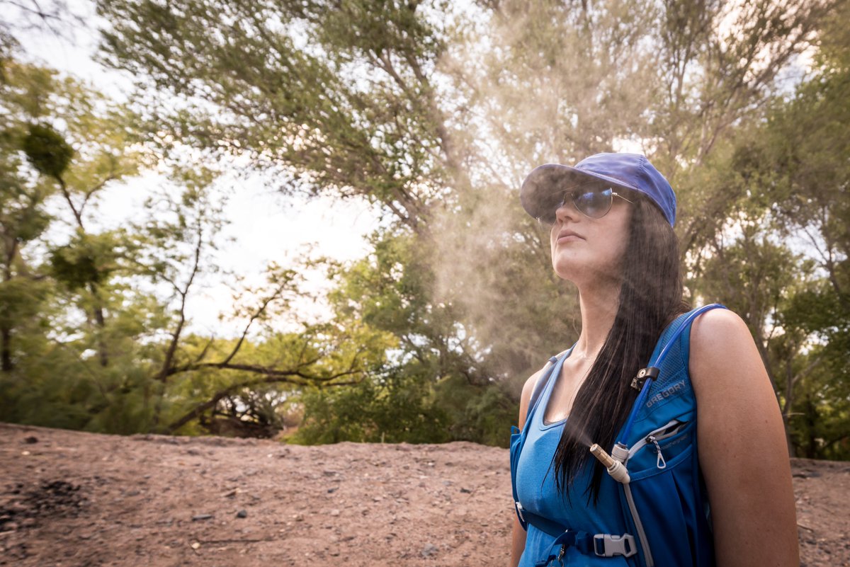 ExtremeMistPCS's tweet image. Are you misting this summer??😎
Even the hottest days can be enjoyed with Misting &amp;amp; Drinking Hydration Backpack👌

#justaddwater #mistingbackpack #hydrate #trackandfield #portablemistsystem #cooldownanytimeanywhere #outdoorcooling #hydratation #lifestyle #hiking #extrememist