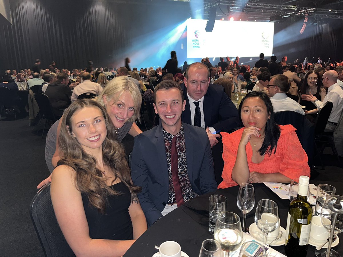 AnneCostain's tweet photo. #housingheroes #thebestteam #stonewater https://t.co/ZR2kMz8YZP