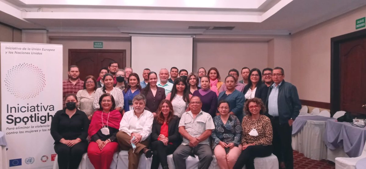 #ElSalvador 📢 El equipo de ESI de FLACSO, viene trabajando con el Ministerio de <a href="/EducacionSV/">Ministerio de Educación</a> y con @unfpasv para incorporar a la educación integral de la sexualidad en la Educación Superior. 

⬇️