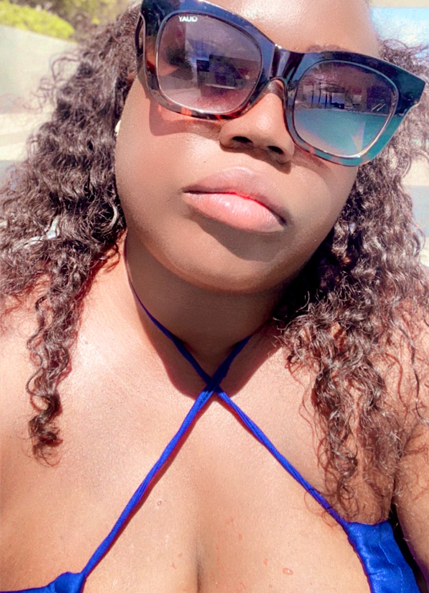 IamMsFemBOSS's tweet photo. Number 3 bikini suit: Two-piece blue top bikini with a pink bottom.

I have tons of photos and videos/clips coming soon, my #malething.

#MsFemBoss
#finD #findom #femboss #prettypaidprivileged #findomme #teasegoddess #alphafemale https://t.co/gKQes29BEX