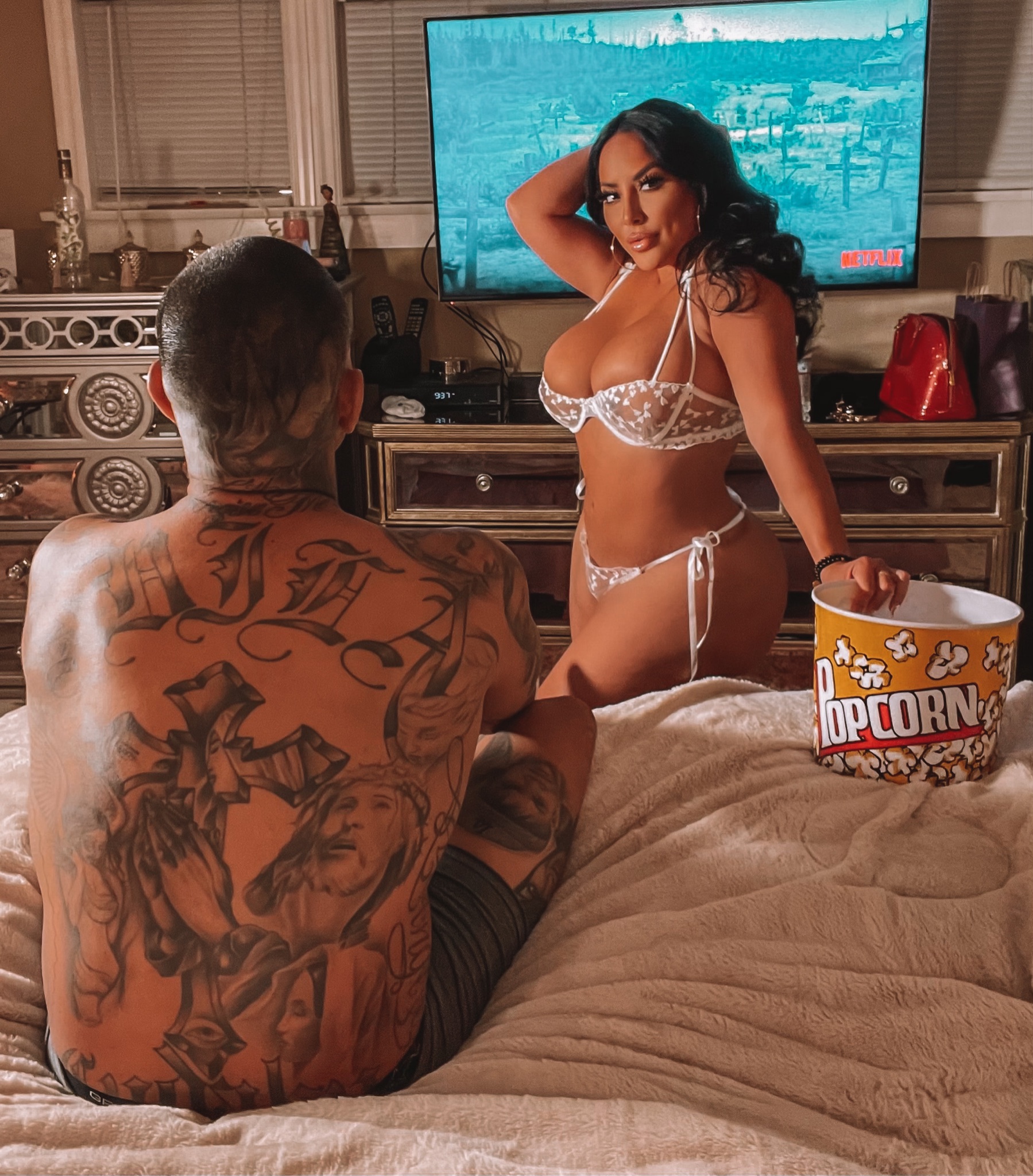 Kiara Mia on X: 🔥BRAND NEW NETFLIX & CHILL JUNE 2022 SCENE🔥 ‼️FULL  SCENE‼️ 🎉SPECIAL PROMOTION ONLY $19.99!!! 🎉JOIN NOW🎉  t.coINL3Mozliu t.cozSQM9FVMlE  X