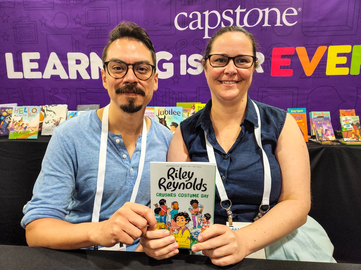 CapstonePub's tweet photo. What an incredible weekend of #ALAAC22 !!! Thank you everyone who stopped by for a signed book, giveaway, or just to say "hi!" π
Shout out to #BaoPhi, #JayAlbee, @AuthorLauraGehl, and @KTDidz! https://t.co/qyKfWq2sno