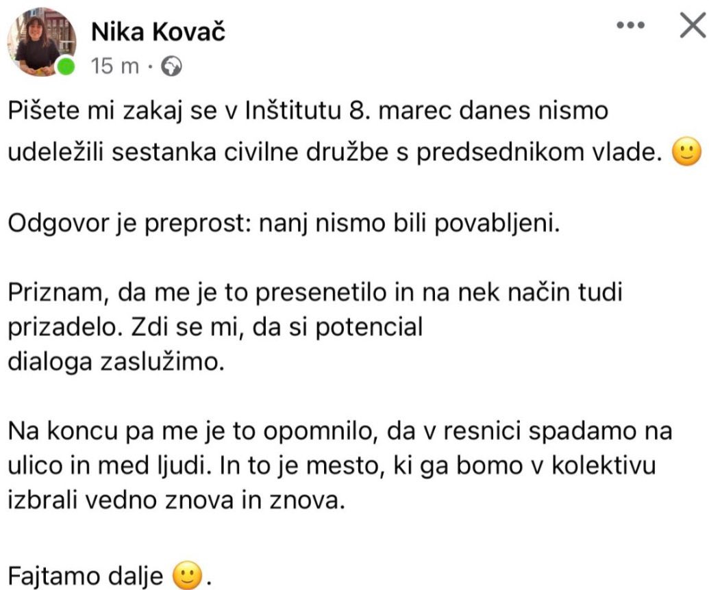 nadkaku's tweet photo. Nika joka in stoka, ker je Golob pozabil nanjo. Pa kako se je fajtala zanj! 😂😅😂 https://t.co/Vh82OyndTp