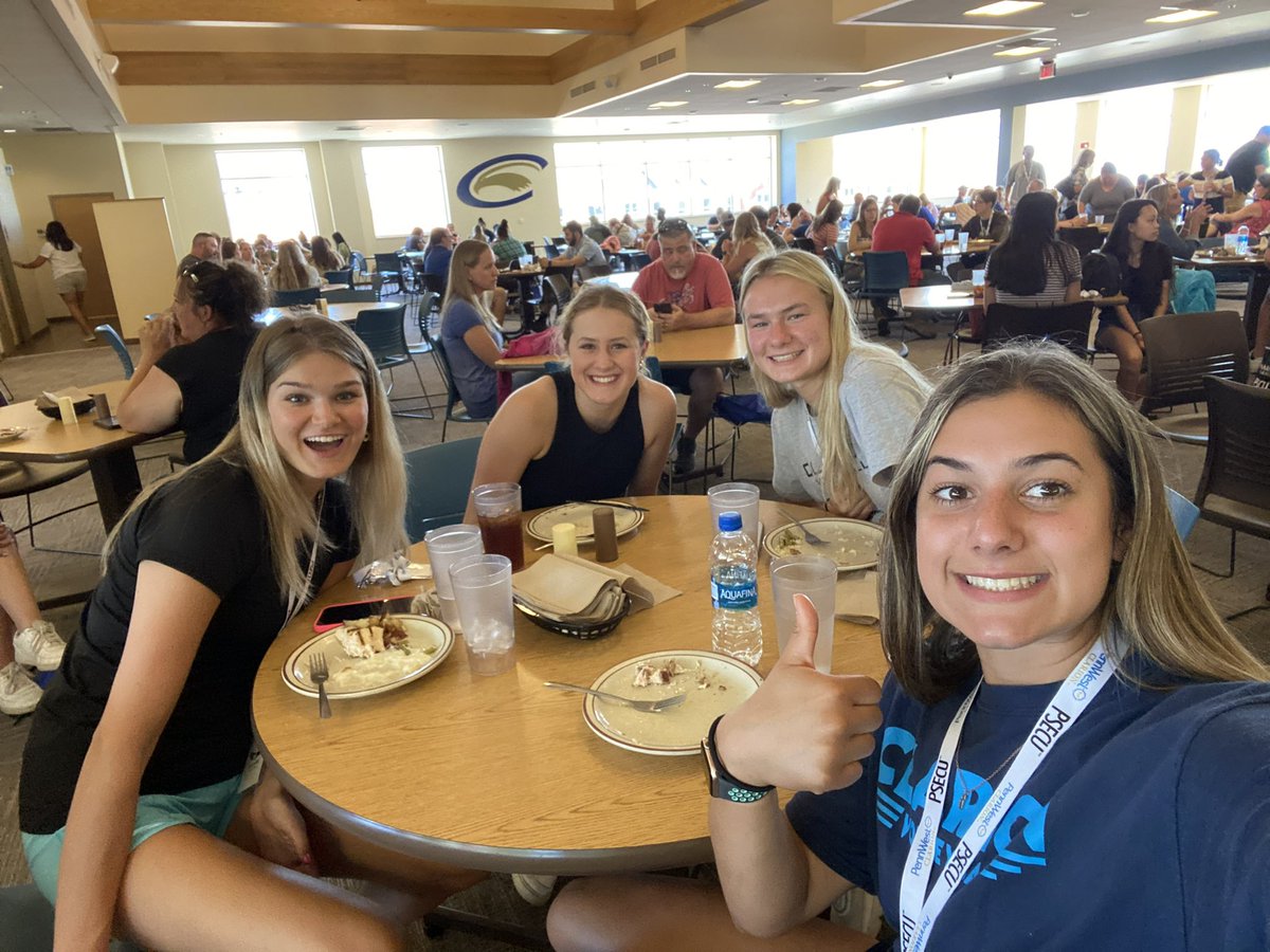 Future roomies at orientation last week! <a href="/clarionvb/">Clarion Volleyball</a> <a href="/ClarionEagles/">Clarion Golden Eagles</a> <a href="/clarionu/">Clarion Cars UK</a> #WingsUp