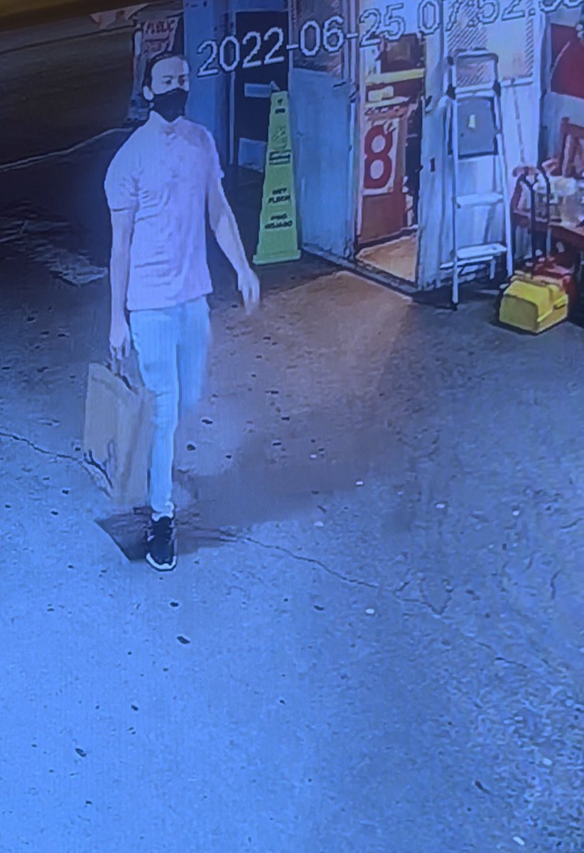KayCamUmagat's tweet photo. If anyone in the Glendale area is able to identify this man, please send me a message. https://t.co/GnYjdjJtIx