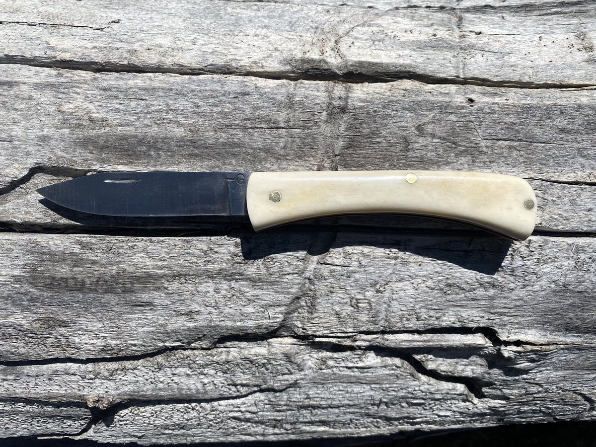 codygraham_13's tweet photo. New style pocket knife finished up! 

My books are open for custom orders! https://t.co/U2RZIrk3FN