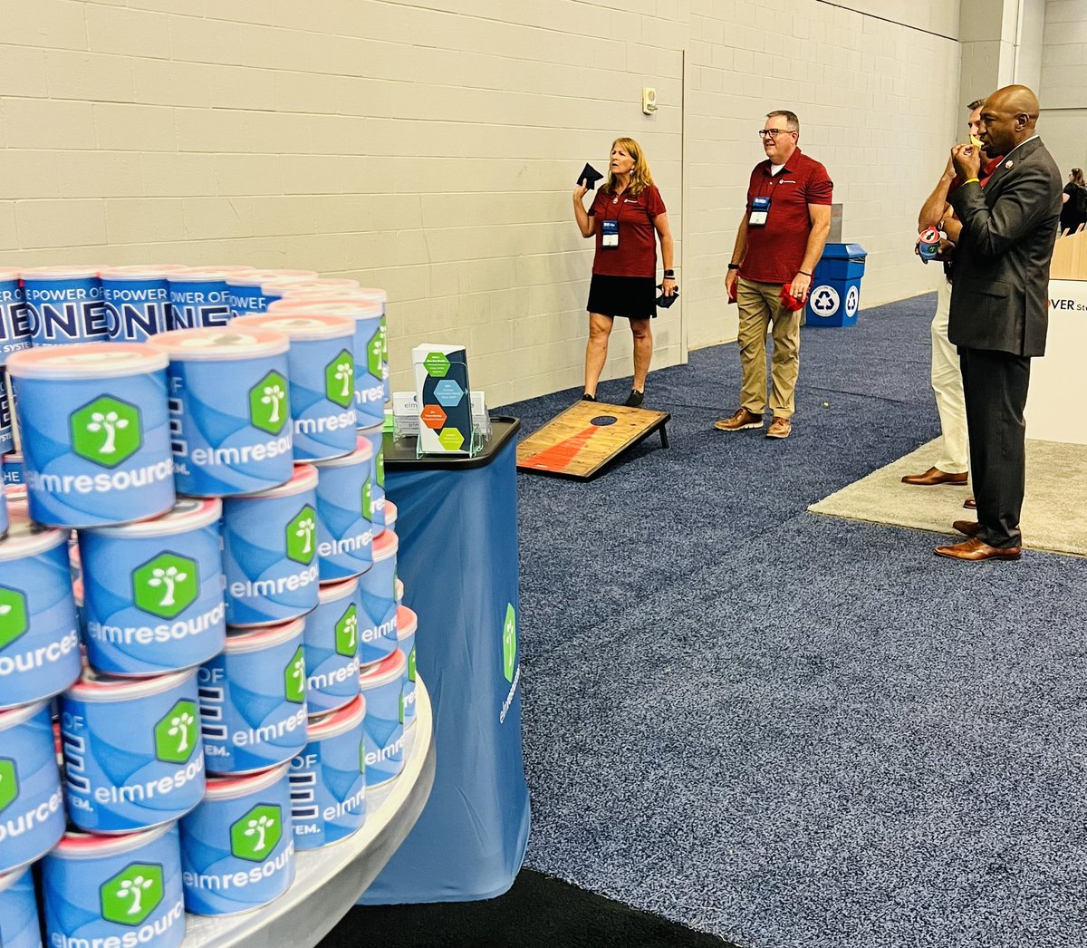 SangerTweets's tweet photo. A little work/life balance going on at the @elmresources booth.  Take a right when you walk into the hall and pick up a snack! #NASFAA2022 https://t.co/PqCooz1LeN
