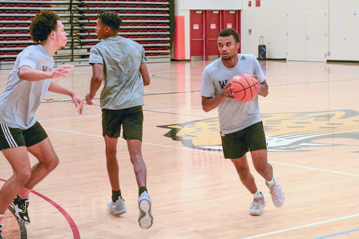 Today was a good day to WORK! 💪

#JagsROAR #HLMBB #Groundwork