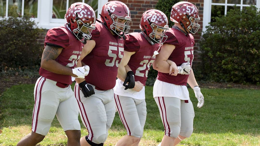 dominichaney_1's tweet photo. Blessed and Honored to receive an offer from Hampden-Sydney College @Coach__Talbert @WakefieldHSFB @coachpoohward 🔴⚪️ https://t.co/24wwI3YtPH