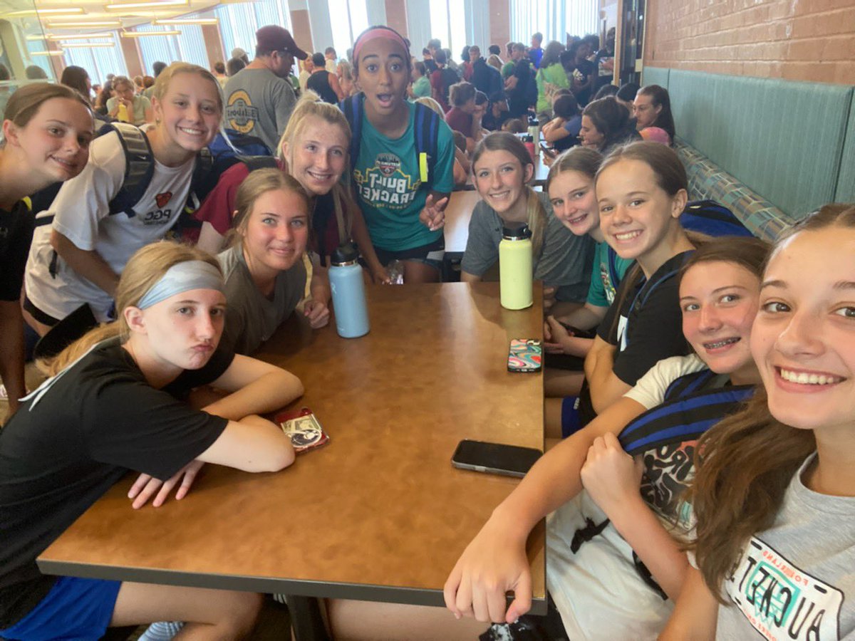 Winning a national championship over the weekend won’t stop these hoopers from waking up and putting in the work come Monday 💯 

<a href="/PGCbasketball/">PGC Basketball</a> camp selfie ft our TTH athletes with strong work ethic 🏀

#staytrueplaytrue 
#truetexashoops