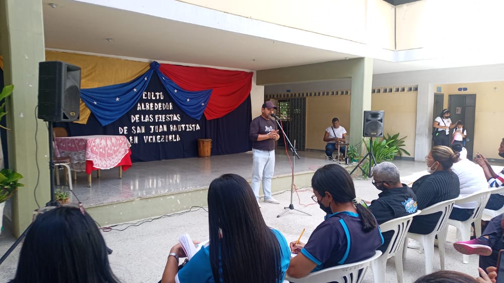 dgei_mppe's tweet photo. #23Jun Estado #Falcón Municipio Miranda. Se realizó Formación de San Juan Bautista, dictado por el Cultor Luis Brett, desde la UEN "Virginia Gil Hermoso"  
@Falcon_Educa @interculzefal  @MPPEDUCACION @CulturaDgc @DGCPatrimonioy2 @VeMisionCultura  @elianyspalmar1 @Fundabit_
👏👏👏 https://t.co/hBV8KhFxCZ