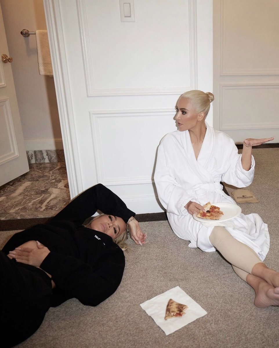 Kim Kardashian tweet media