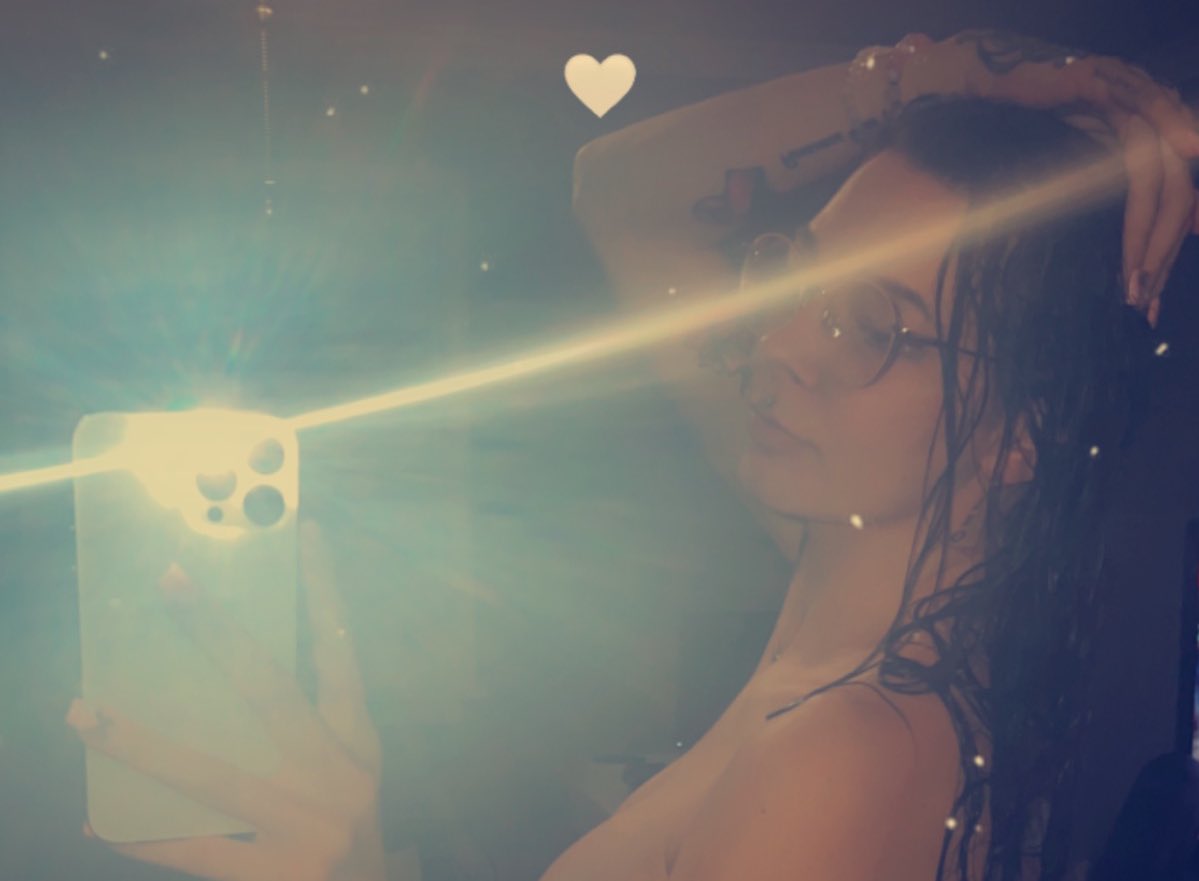 OFjessabell0's tweet photo. https://t.co/SYGa9nqi7L your favorite side chick 😏🤤🤭🤫😈 #freedom #sellingcontent #Ad https://t.co/sQyfYrgGlr