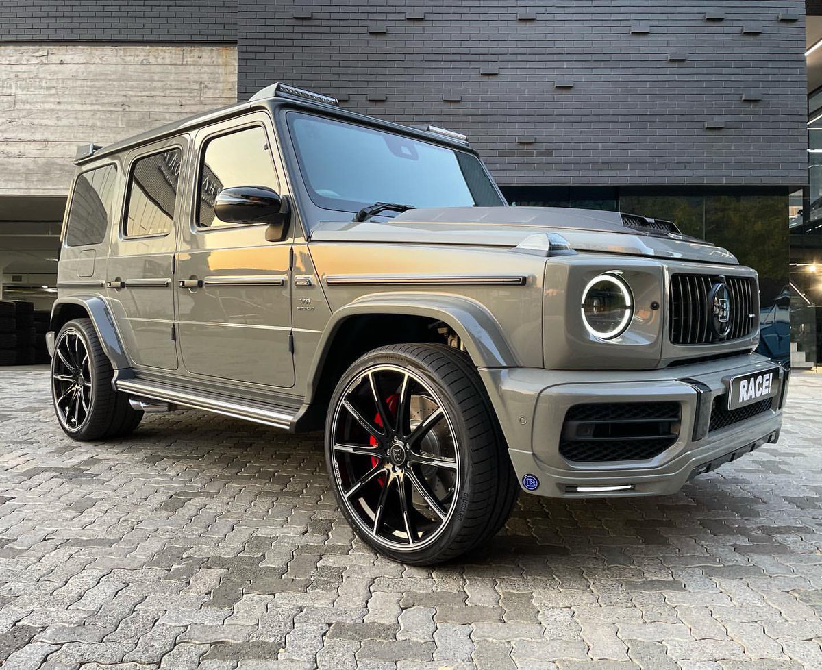 carpxrnpicx's tweet photo. Brabus G63 https://t.co/QDZjgD1Oyy