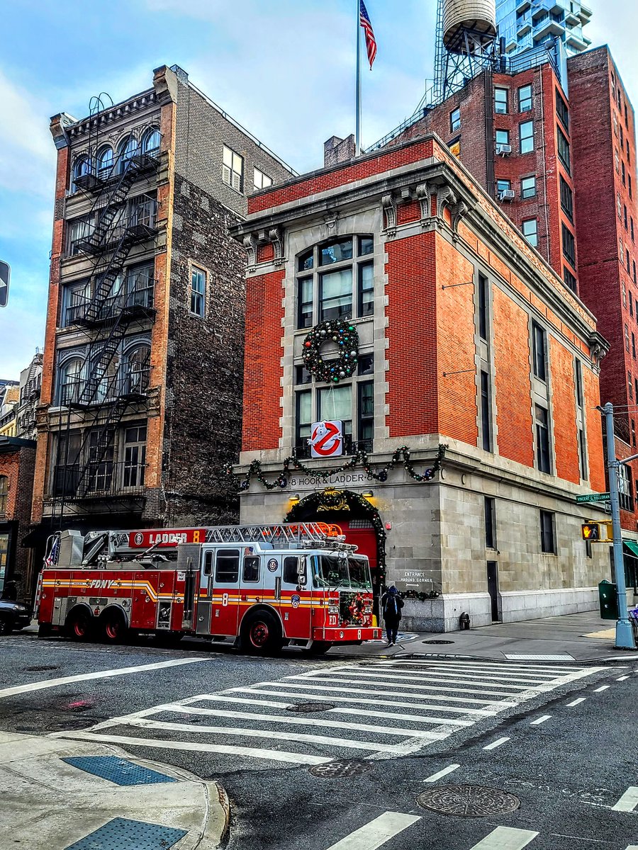 TheJoTaylor1's tweet image. The most #iconic @FDNY stations.  #Ladder8 #Ghostbusters #photo