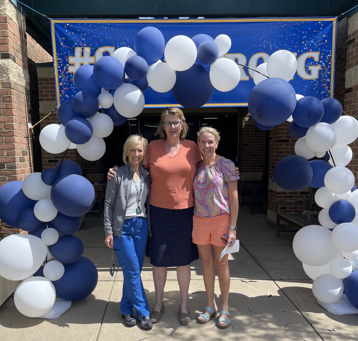 StEsRockville's tweet photo. 🎉 🎉🎉 Three cheers for our amazing nurses, Nurse Mary Pat, Nurse Marie, and Nurse Amy! They are superheroes who save the day one ice pack at a time!

#stesfamily
#superheroes https://t.co/D1HbIW2Dxh
