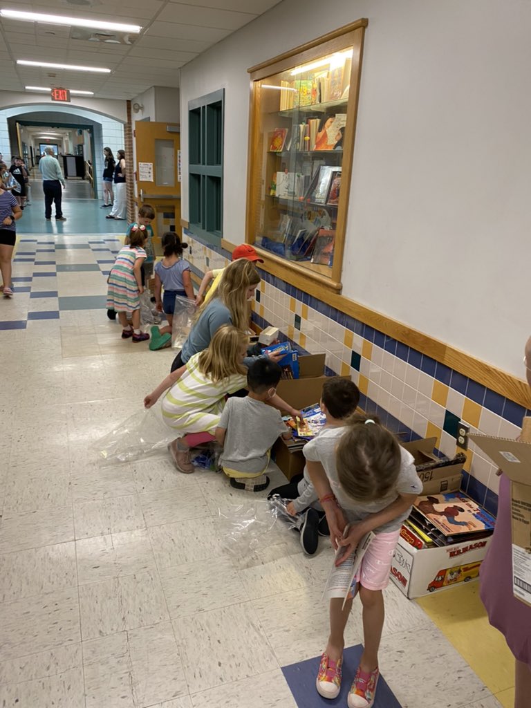 Day one of summer learning a success. We discussed our 4Bs, filled book bags and even started number talks.  So 🙌🏻 to our amazing summer school teachers! <a href="/MelrosePS/">MelrosePublicSchools</a> <a href="/MelroseLincoln/">Lincoln School</a>