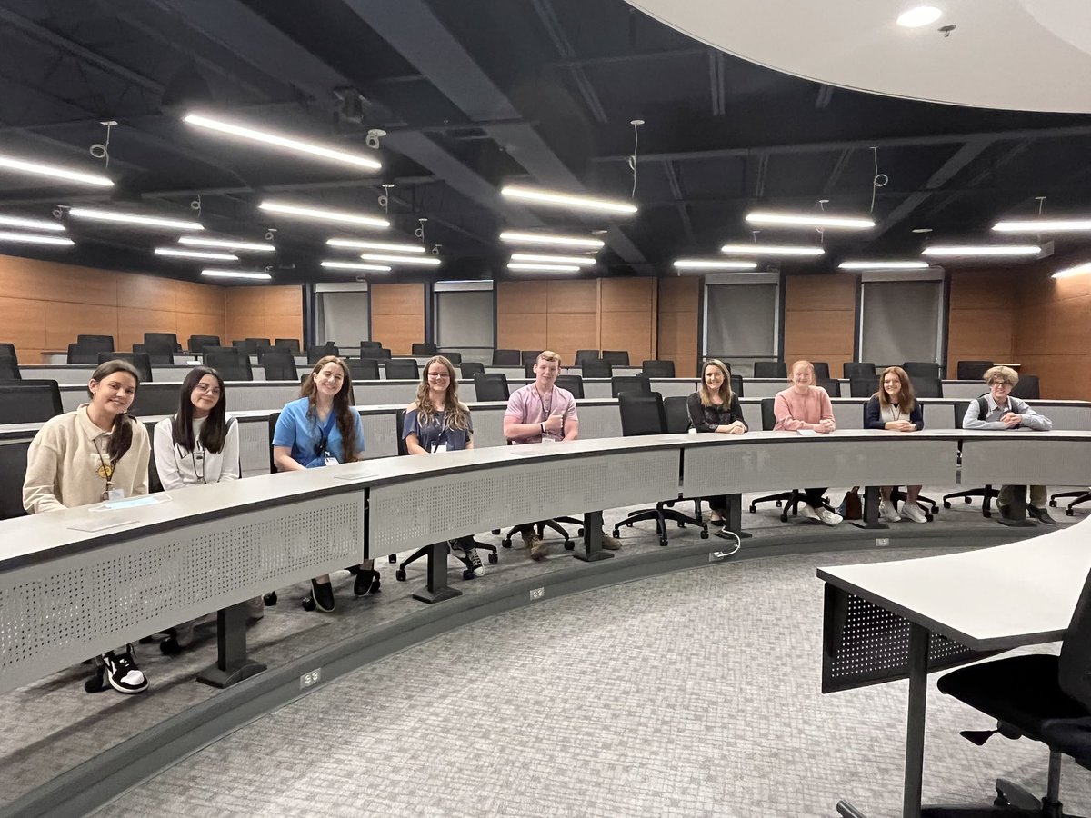 PreHealth_EHC's tweet photo. We had students from at least 5 states and 2 countries join us in June for our Healthcare Careers camps! 
Thanks to all the campers, staff, speakers and clinical observation sites who helped make it a memorable event!
Here are a few highlights! 
#YouCan
#healthcareprofessionals https://t.co/SBLfBJsyMM
