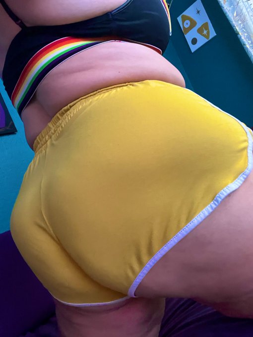 Online again at lustycams! https://t.co/xXMKCXCiTJ