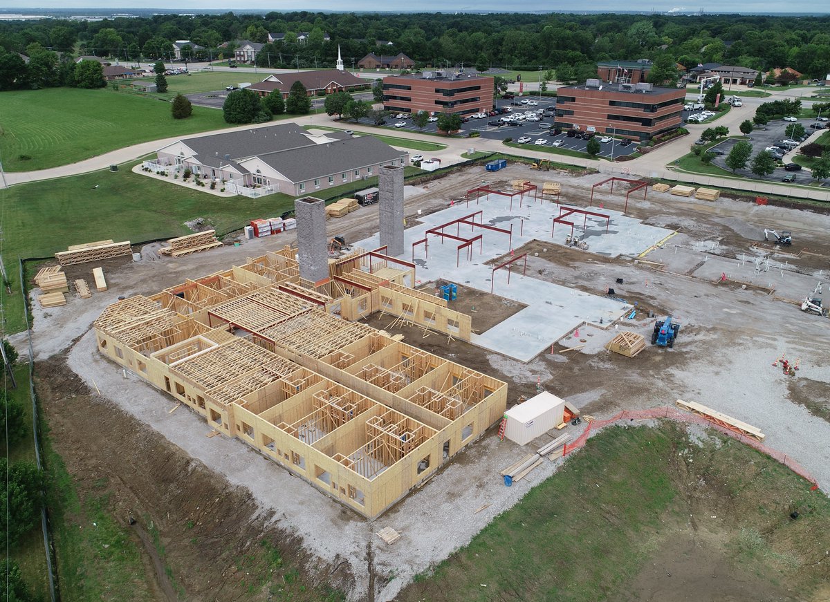 Holland_CS's tweet photo. Framing on our Keystone Senior Living Facility in Glen Carbon has really taken off in the past few weeks. Crews have made great progress with the first floor and will soon be moving upward!

#HollandBuilt #BuiltOnIntegrity https://t.co/n3WYpFVg9r