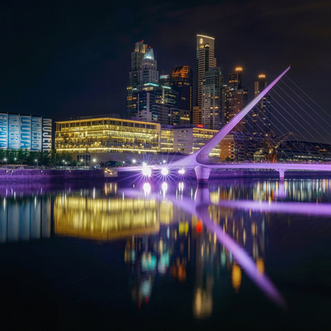 En uno de los barrios más tradicionales e históricos de Buenos Aires se erige Cabañas Las Lilas desde 1995. Viví una experiencia  única en nuestro restaurant con espectacular vista al río!   

WhatsApp: +54 9 11 3559-9199.

#parrillaargentina #restaurant #PuertoMadero