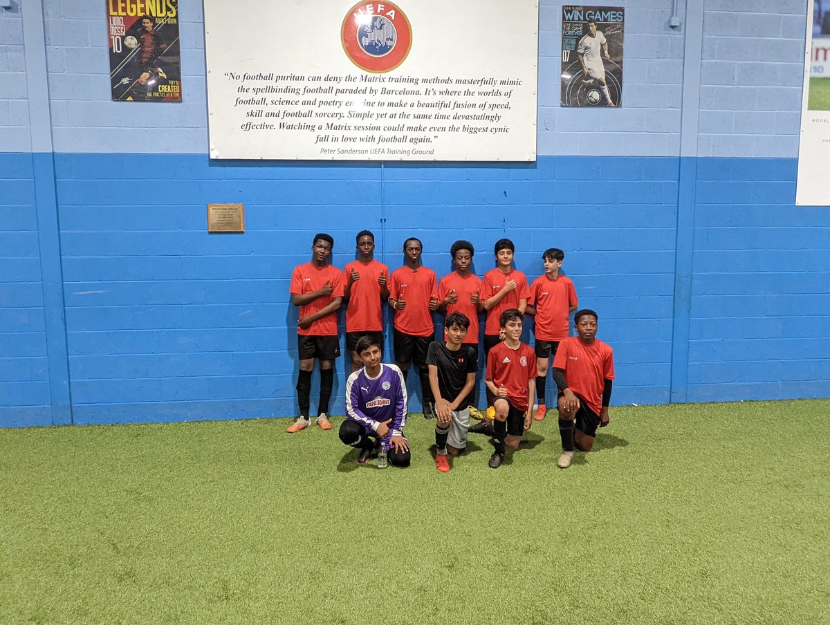Many thanks to <a href="/MCFCLancashire/">MCFC Lancashire</a> for a great training session and an enjoyable evening. @FletcherMoss_FC