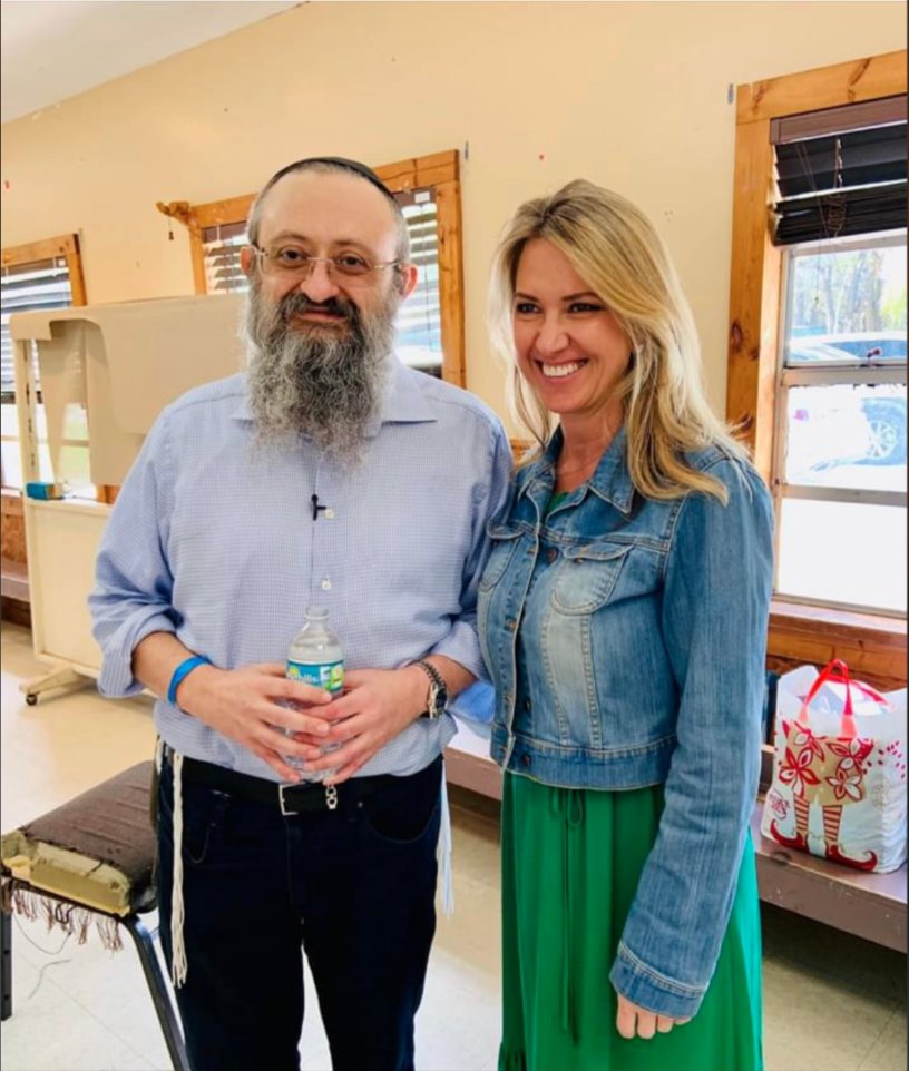 ❤️❤️ Sending love + prayers for healing to 2 of our heroes: Dr. Carrie Madej + Dr. Vladimir Zelenko.

Dr. Madej had surgery today following a private plane crash + Dr. Zelenko underwent another surgery for his terminal cancer. 

Our hearts are with you both 🙏🙏