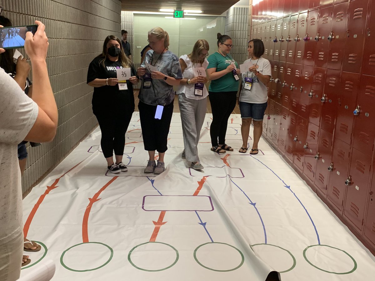 Kels_Wertz's tweet image. Just practicing data arrangement and sorting with fractions! #MathLovesCS Love how this activity can translate to ANY subject area!  @DeKalbMCK can you spot our CS Bulldog, Mrs. Beuhner? #CSPDWeekIN @anneleftwich thank you for the PHENOMENAL session!