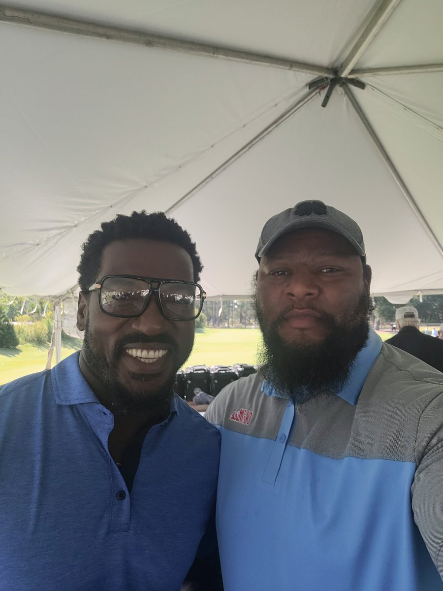 Ow nothing to see here, just @PatrickWillis52 and myself enjoying this Championship Monday from our @OleMissBSB team.