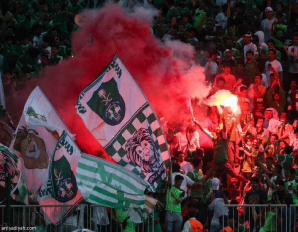 Bsl_09's tweet photo. كونوا واقعين .. 

دوري بدون الاهلي ما يسوى شي ، دوري بدون جمهور الاهلي ما يسوى شي ، افعلوا أي شيء للاهلي فالسبب في هبوطه هو إدارته الأسوأ في تاريخه وتخاذل لاعبين عديمين المسؤولية !

غردوا وطالبوا ، نادي بهذي الجماهيرية ما يهبط 

#قرار_زيادة_الأندية_مطلب
@AbdulazizTF https://t.co/57KYbDsGNw