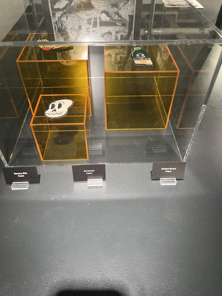 0xMistBlade's tweet photo. @BoredApeYC alpha that wasnโt talked about unless you saw it inside pier 17. Share it for the next drop that is coming ๐ @MO2Alpha @vuzecmx #nfts #mo2alpha @DeGodsNFT @GorillaeNFT ๐ https://t.co/6CVhINDjsQ