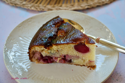 cofooders's tweet photo. #Recette via #lesfillesatable Gâteau aux cerises et ricotta 👉https://t.co/pk7lxekqg9 #gateau #cerise #ricotta #patisserie #desserts #mardiconseil #cuisine #miam https://t.co/1A3ovl6VZi