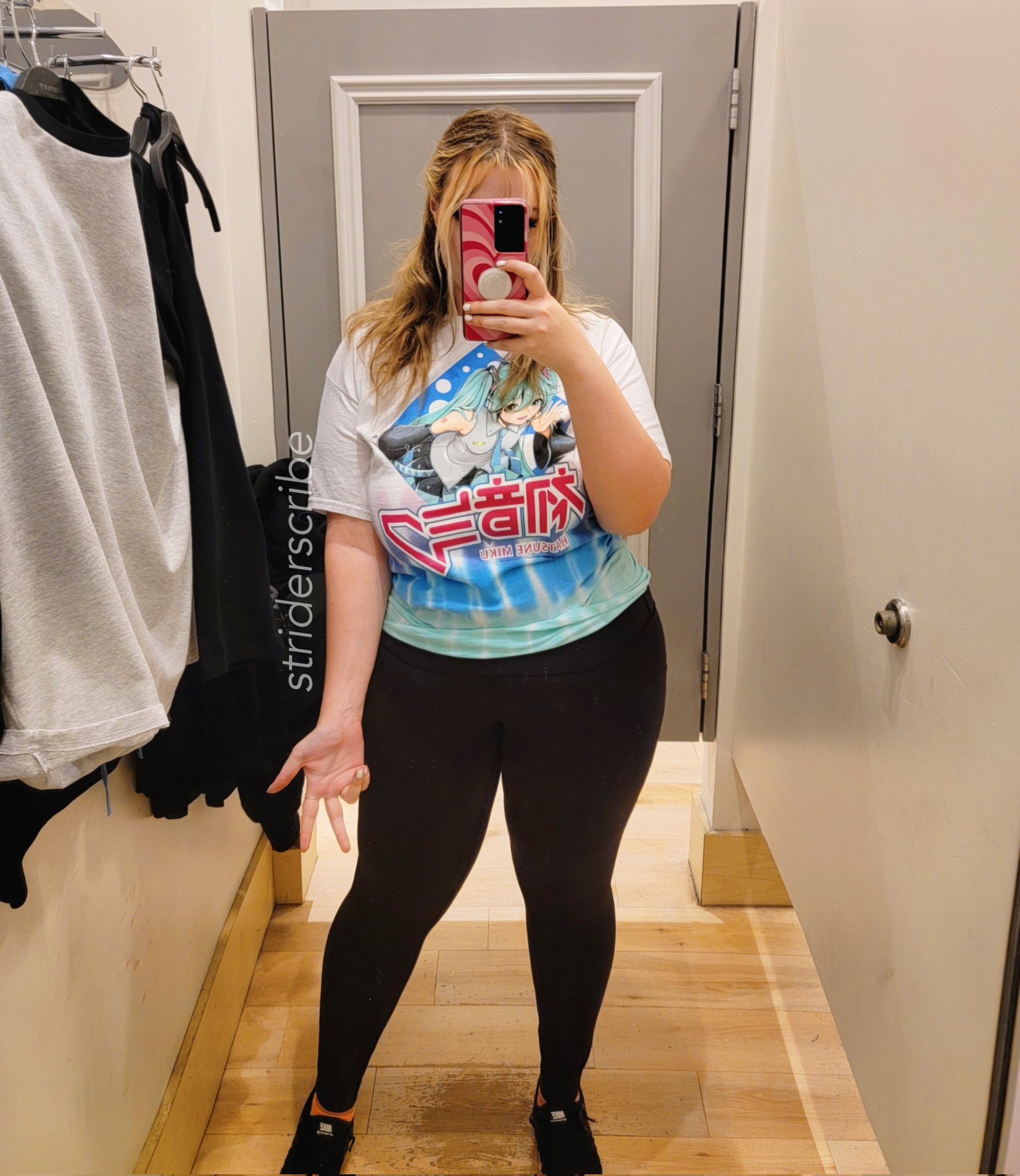 striderscribe 💕 on Twitter: "finally... the forever 21 miku shirt