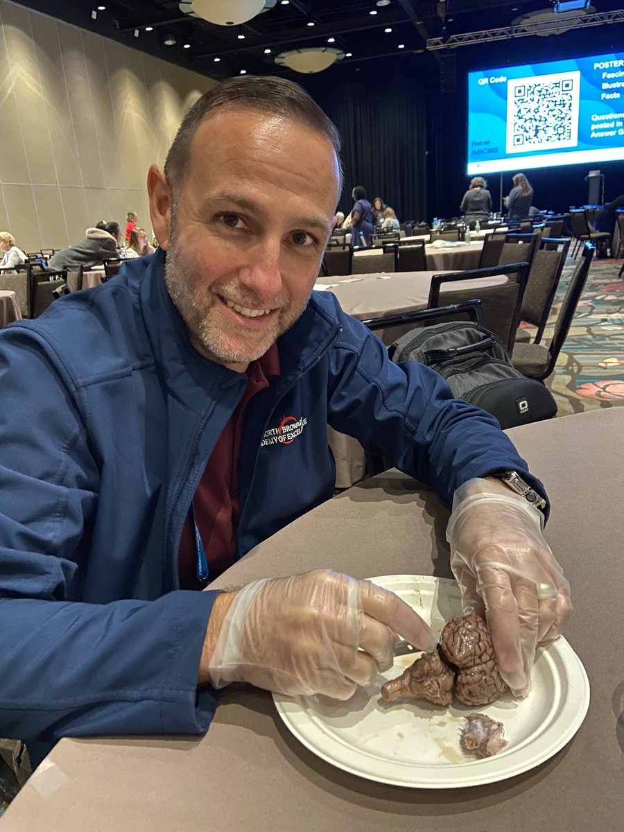 nikbardoni's tweet photo. Still hyped about @jordanneuro session, “Brain Fog No More” @RigorRelevance #MCS2022 conference highlighting the science behind how the brain learns through an engaging productive struggle, “Do Now”to enhance our scholars efficacy! #MustAttend #QuadD https://t.co/erBSYKE4Uj