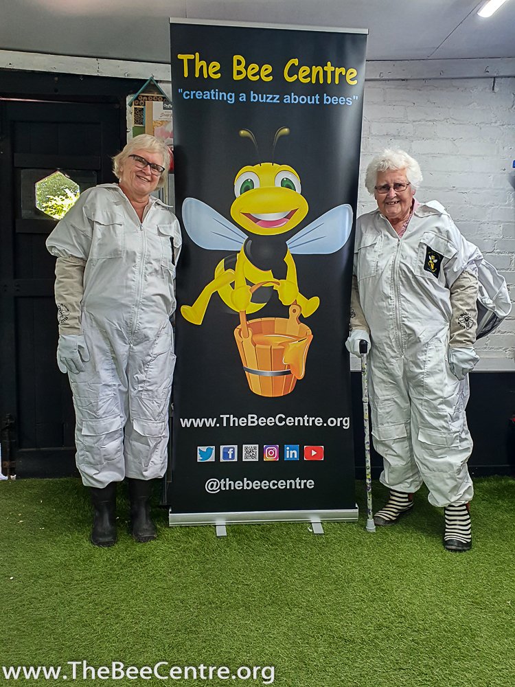 hamsterjamm's tweet photo. @the_beeguy @Mistywoman1 Spent an amazing afternoon  @thebeecentre learning all about British bees in lancashire. And we got to taste lots of honey! https://t.co/EDoMAxgPiP