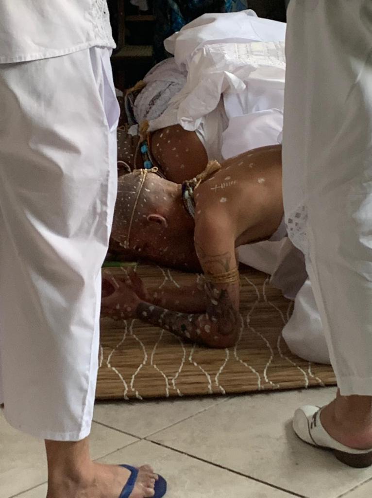 Douglaasmdr22's tweet photo. Odu kodun de paz, saúde, prosperidade, caminhos abertos, sucesso, amor, armonia de vida com saúde, que o dia de hoje possa vir a se repetir por anos em minha vida, que babà mi Jagun seja sempre presente em minha vida, dia 27/06/2021, renasci e foi a minha melhor escolha. https://t.co/k1E42Rna3f