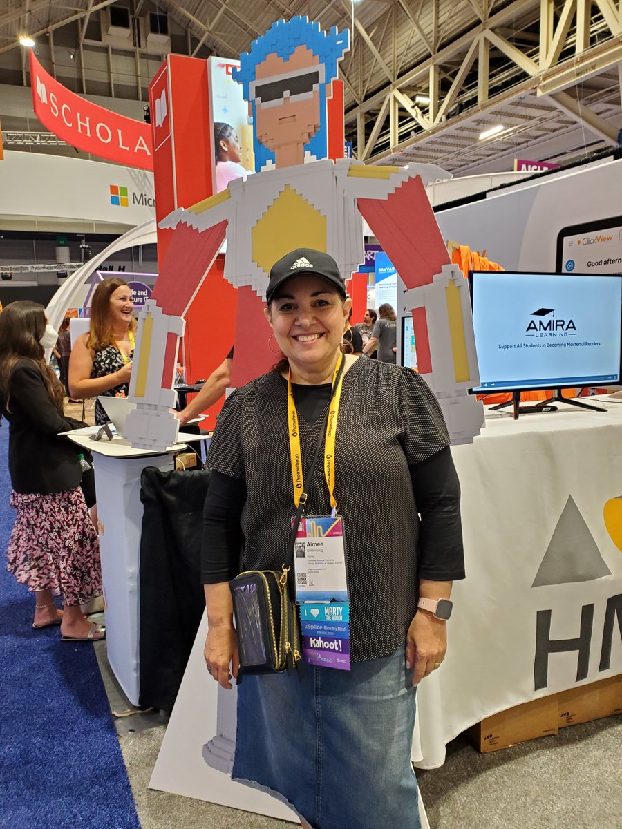 goldenima's tweet photo. #ISTELive22 @HMHCo https://t.co/Ceu7lBzuQj