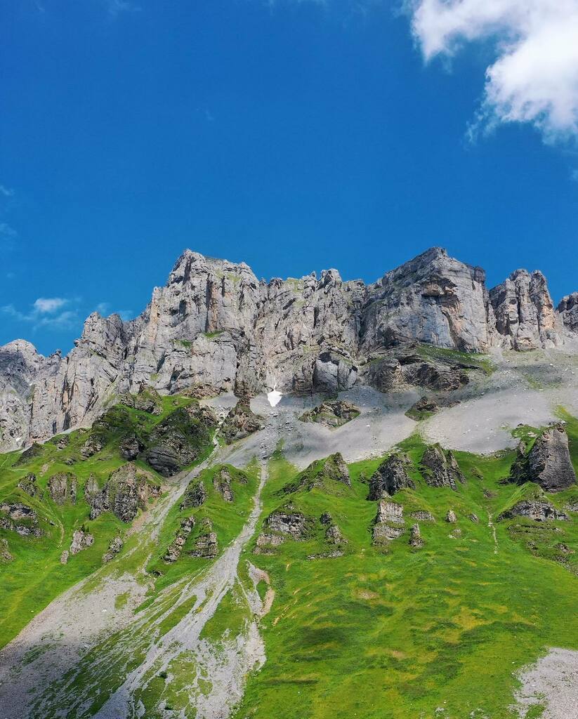 alficionado_ch's tweet photo. Just another beautiful place in … paradise 🇨🇭 not significant enough to stand it , really!
@myswitzerland @cantonuri 
#switzerland #adventure #lifeisgood #instagrammers #instaphotographer 

#djiglobal #droneoftheday #dronelife #djimavic2pro #drones #… https://t.co/sfTUFpJG2g https://t.co/uYKB10IoLE