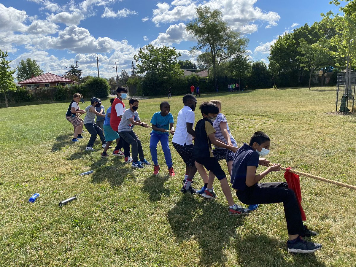 MsGordon206's tweet photo. So much joy at our Junior Fun Day! @BeaumondeBHJMS https://t.co/SnbKgKgYpt
