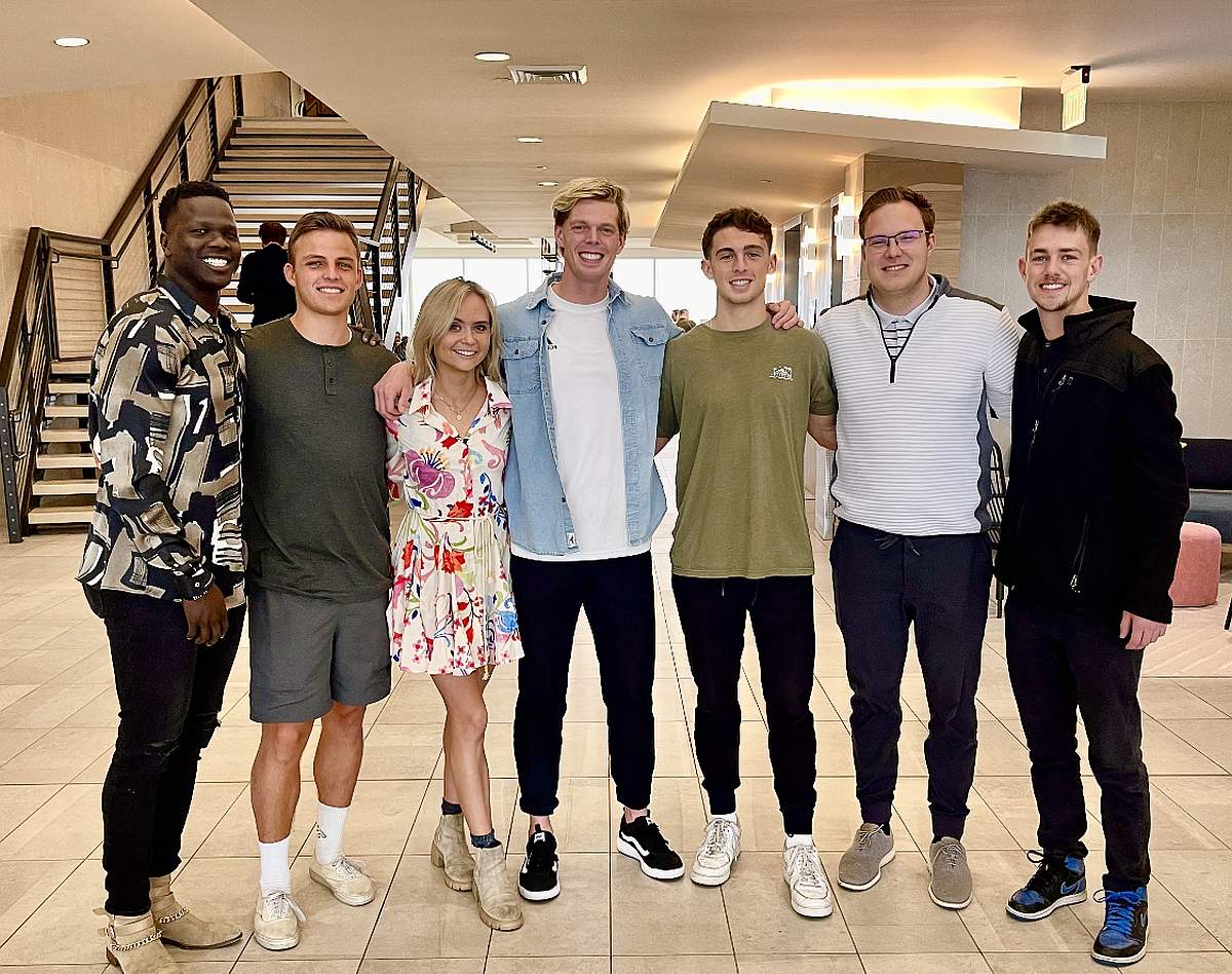 TechBuzzUtah's tweet photo. Jaron Erickson, founder and CEO of Dojo (@join_dojo), trains people to become Sales Development Representative (SDR) in Tech. 

https://t.co/fgBUsZmVbC

#utahtechnews, #utahtech, #salesenablement #salestraining https://t.co/nErOKbvYLe