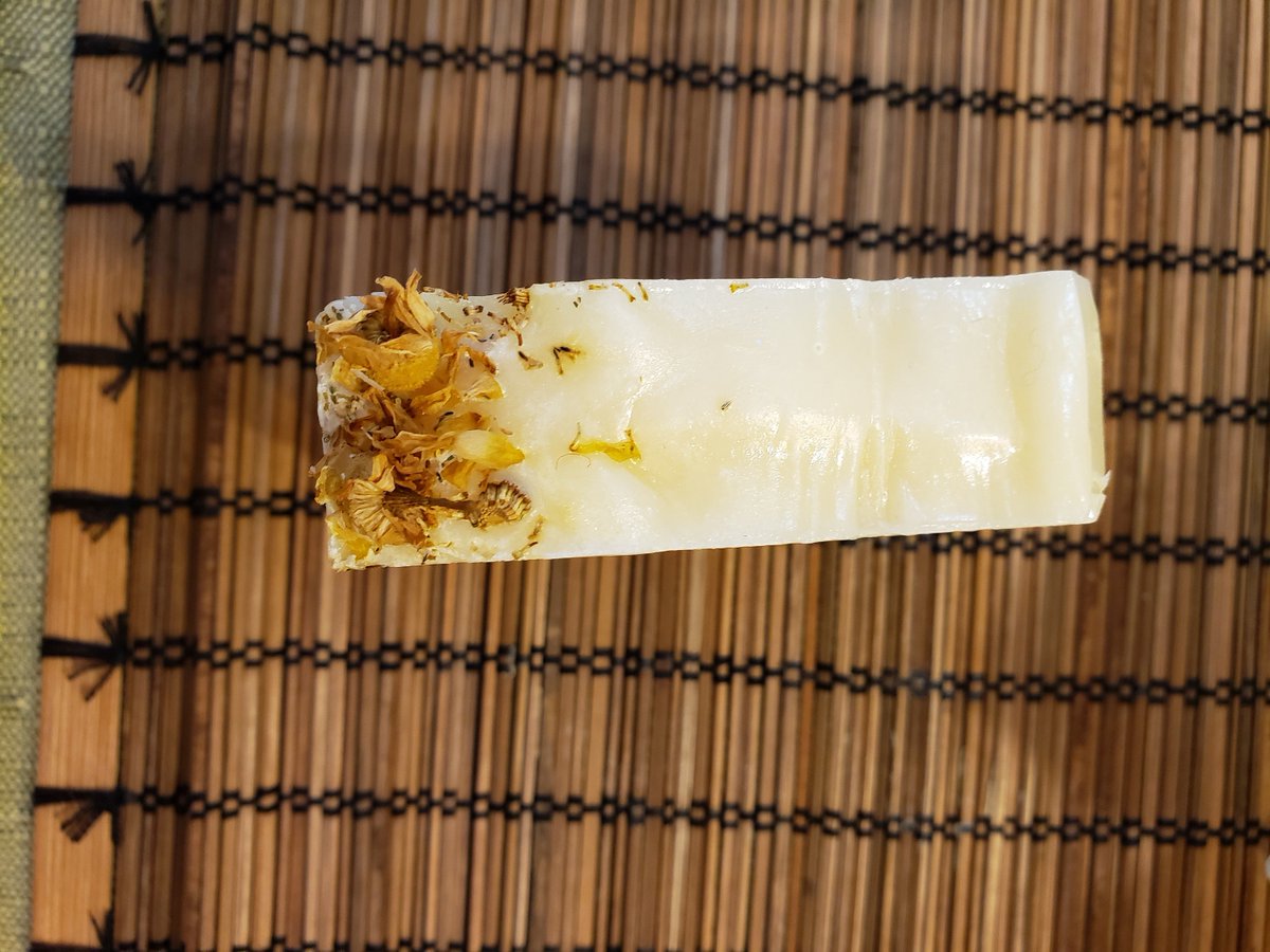 libertysoap's tweet photo. Floral Bouquet Soap, Daisy Chain, Baby's Breath, Hand-Crafted Soap, Cocoa Butter Soap, Vegan Soap, Floral Soap, Flower Soap, Large Bar Soap https://t.co/HvtDB69Wti #facialcare #LibertyBathAndBody #Etsy #skincare #ecofriendly #ColdProcessedSoap https://t.co/YXh3QMrI9b
