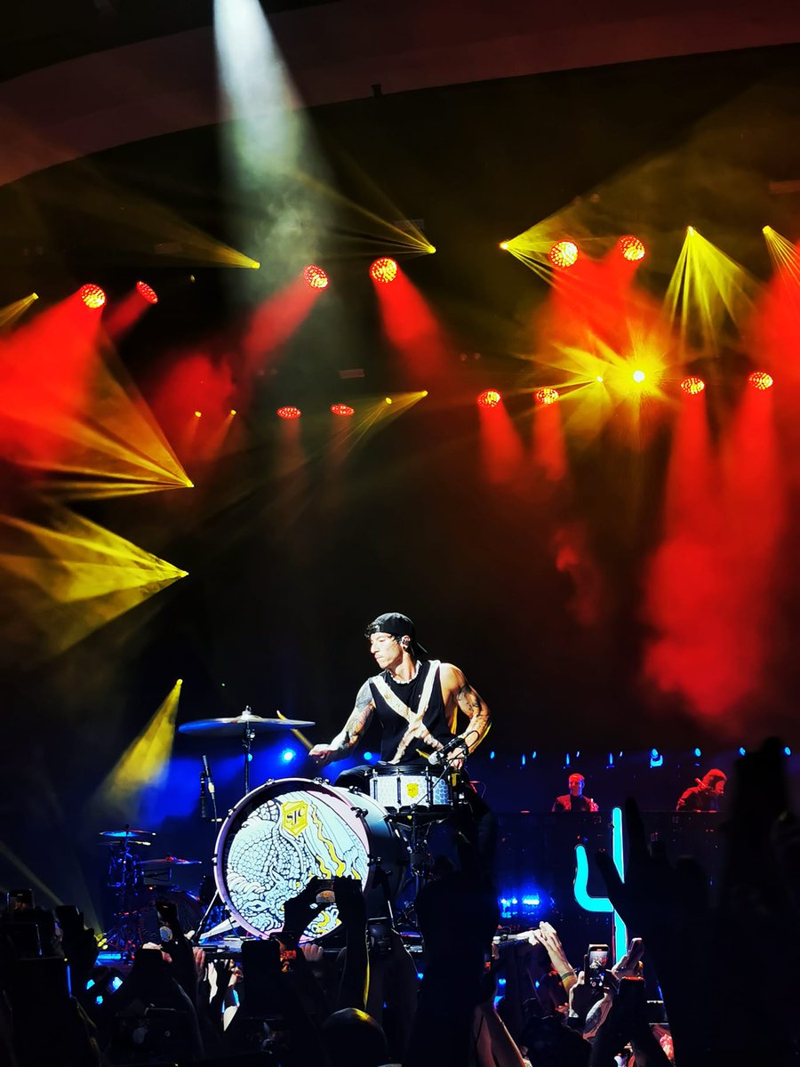 ||-// (@kyalikesmangos) on Twitter photo Once again <a href="/twentyonepilots/">twenty one pilots</a> smashed it at Brixton on Thursday! 5th gig and they get better everytime 😍💛
#twentyonepilots #topbrixton #takeoverbrixton #takeovertour Once again <a href="/twentyonepilots/">twenty one pilots</a> smashed it at Brixton on Thursday! 5th gig and they get better everytime 😍💛
#twentyonepilots #topbrixton #takeoverbrixton #takeovertour