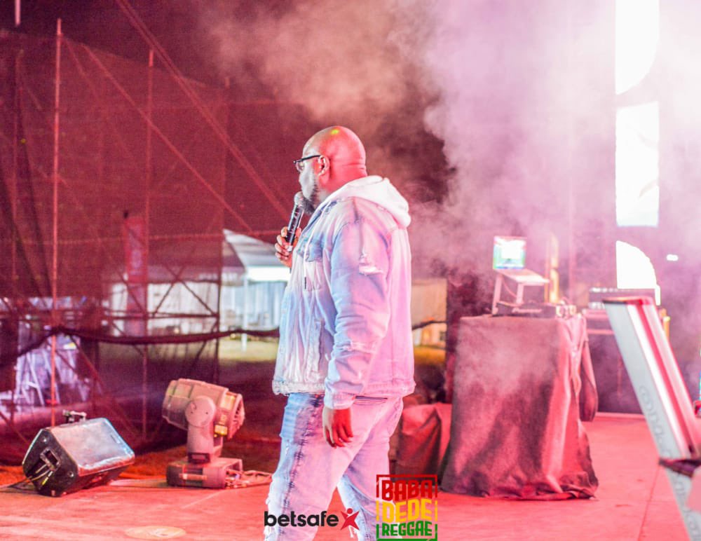 McTeargas's tweet photo. #NRGTurnUpVasha iliweza⚡️🔥💥🚦 cc @nrgradiokenya #ConcertDj #SuperMcSuperDJ @babadedereggae https://t.co/jJTQfSXJW3