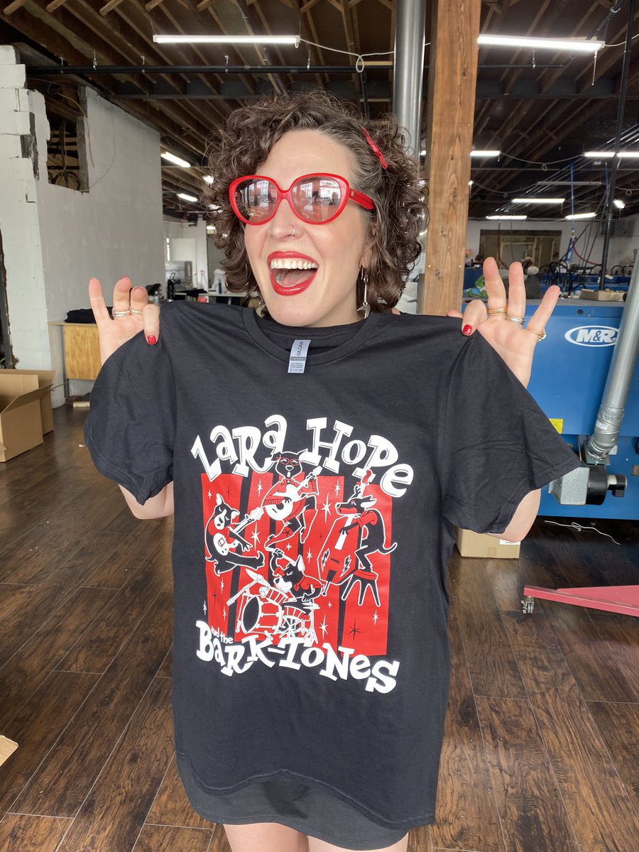 They’re here!! BARKTONES!! Get em at larahope.bandcamp.com/merch/lara-hop…
❤️🐶🎸🤘🏼❤️🐶🎸🤘🏼