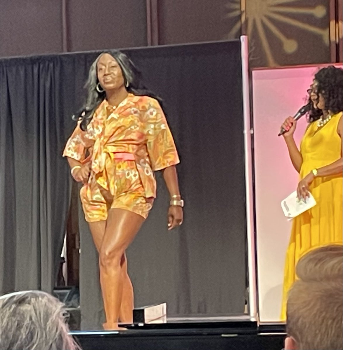 pomqueencj's tweet photo. Benefit Fashion Show-  Hillsborough House of Hope 
It was an honor modeling for this beautiful event in support of the magnificent work being done! 
Host: @LauraMoodyFox13 https://t.co/7OnYqd1Lbr