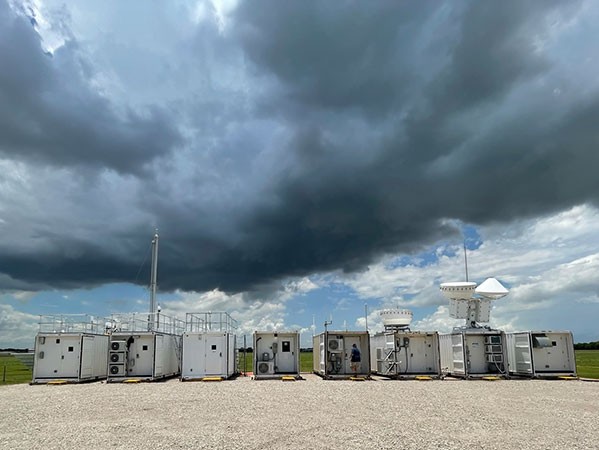 doescience's tweet photo. The weather doesn't always cooperate - even if you're a researcher studying it. Michael Jensen @BrookhavenLab and his fellow scientists on the @armnewsteam TRACER project want gray convective clouds, but Mother Nature doesn't always deliver: https://t.co/sFyKlHmDfu https://t.co/71BEb4rcWw