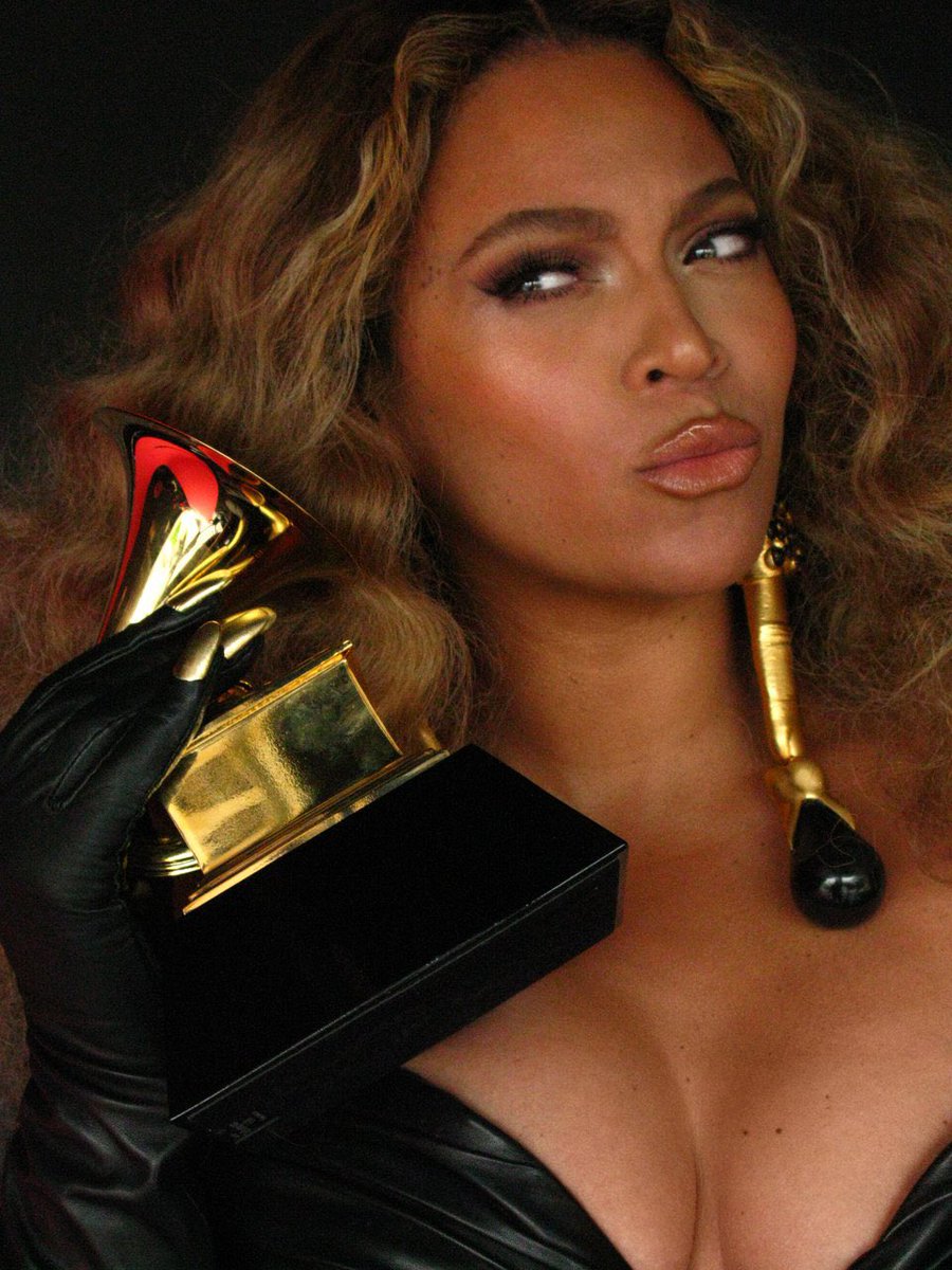 "Break My Soul" se torna o 31º hit solo da Beyoncé a debutar no top 20 da Billboard Hot 100. 🔥 #BreakMySoul