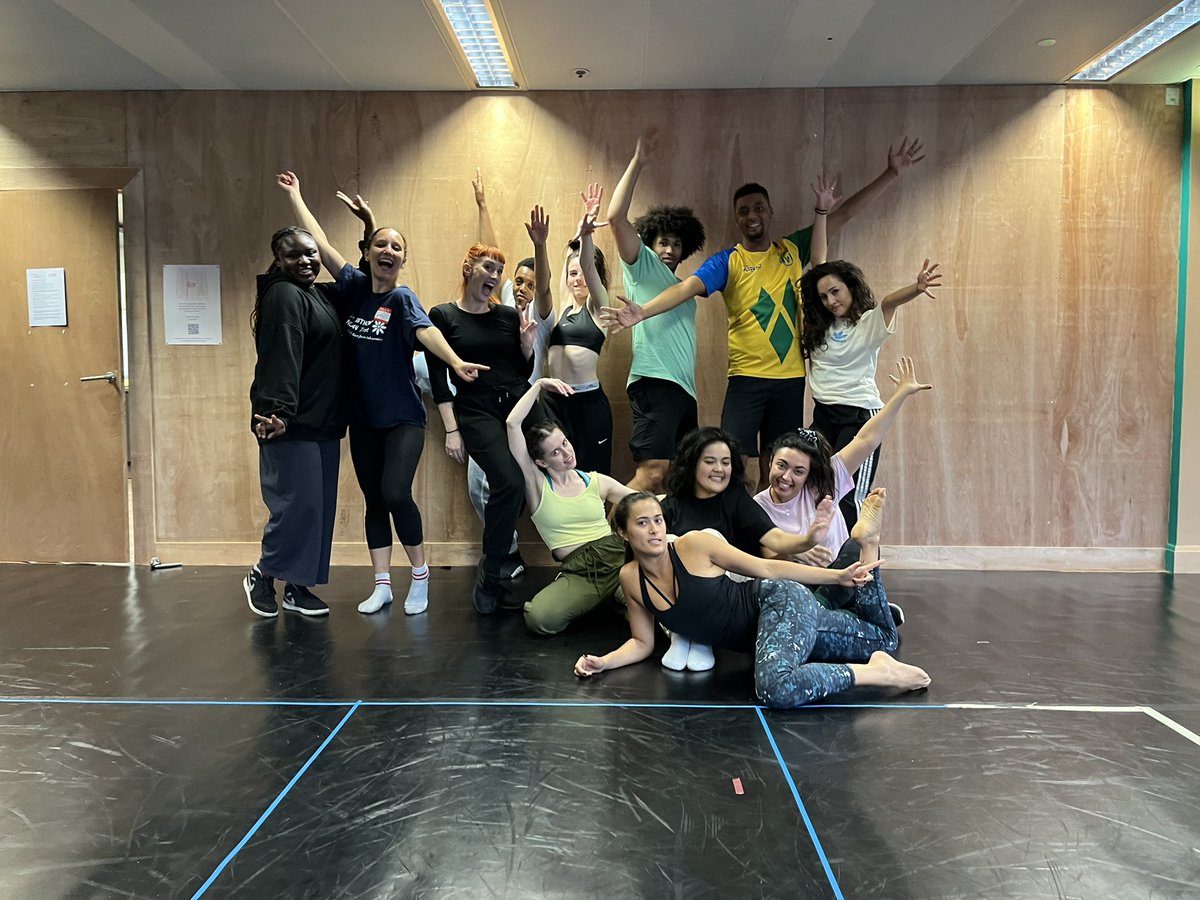 maxinesirdar's tweet photo. Last @pappy_show workshop of the season … make it funky, make it fresh, keep it real. #physicatheatre #actingclass #actorsworkout https://t.co/iKmoVgeOeG